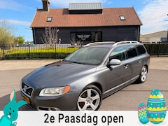 Volvo V70 - 2.0T R-Edition 200PK AUTOMAAT LEER NAVI XENON