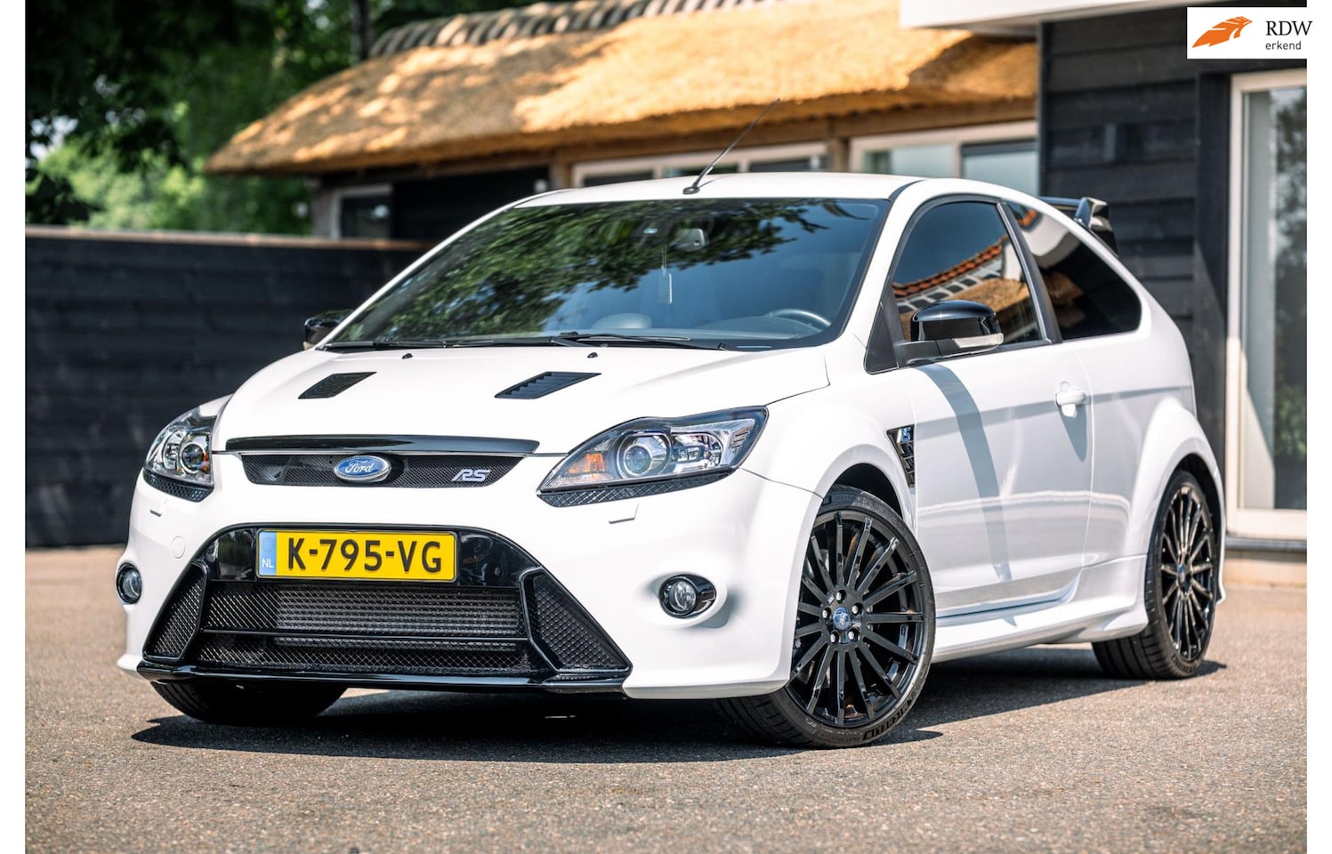 Ford Focus - 2.5 RS Nieuwstaat I Uitgebreid Dekra Rapport I Liefhebbersauto I 19 Inch I Recaro I Camera - AutoWereld.nl