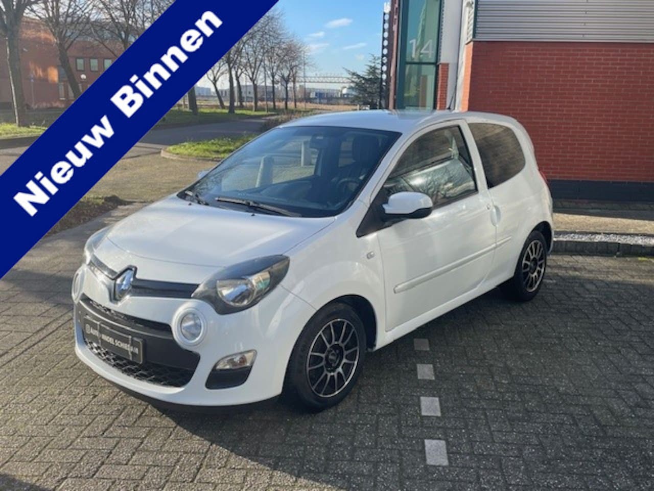 Renault Twingo - 1.2 16V Collection | PRIJS € 2750,= BJ 2013 Cruise Control + LM VELGEN Radio + Bluetooth B - AutoWereld.nl