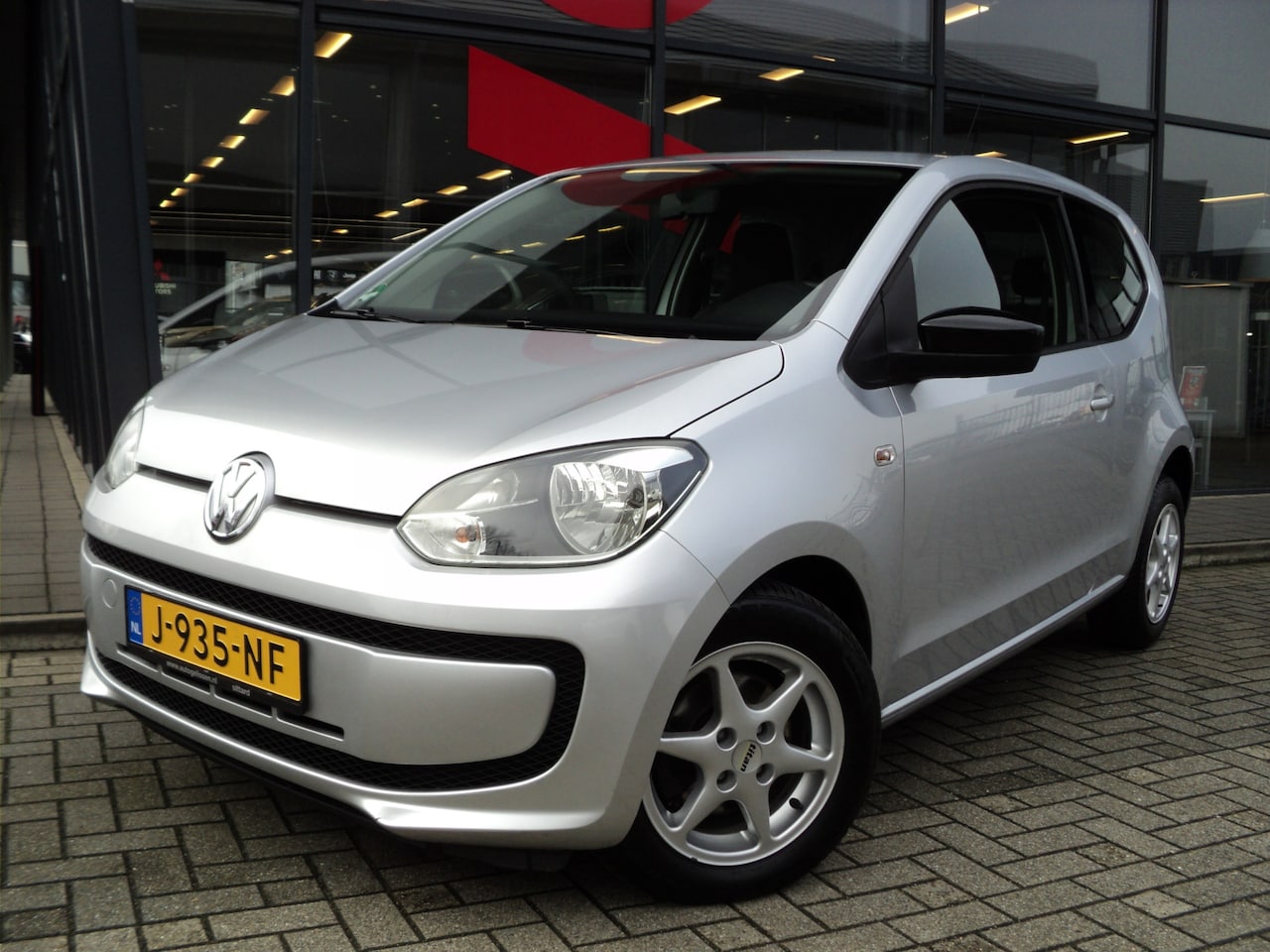 Volkswagen Up! - 1.0 move up! | AIRCO | VIERSEIZOENEN BANDEN | - AutoWereld.nl