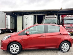 Toyota Yaris - 1.5 Full Hybrid 89pk automaat Aspiration - nap - camera - clima + cruise contr - pdc - afn