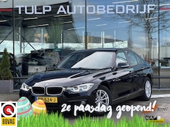 BMW 3-serie - 318i High Executive Automaat Clima 2018 Leer NAP