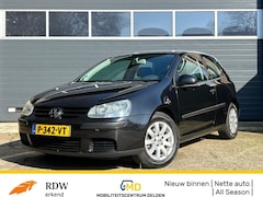 Volkswagen Golf - 1.4 FSI TRENDLINE / All season / Cruise / Climate /