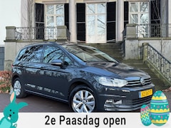 Volkswagen Touran - 1.5 TSI Comfortline Dsg Navi Camera Climate Cruise Ctr Pdc Lmv