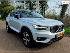 Volvo XC40 - 1.5 T3 R-Design / panoramadak
