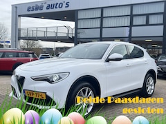 Alfa Romeo Stelvio - 2.0 T 280 Pk AWD First Edition Xenon Navigatie Camera Elek Stoelen Leder Stoel + Stuurverw