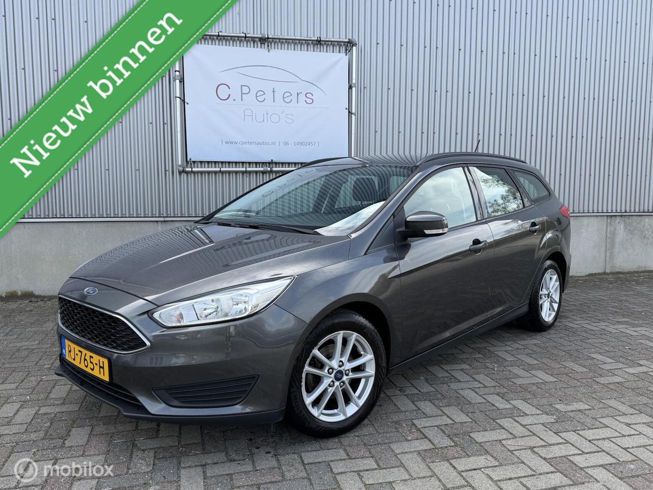 Ford Focus Wagon - 1.0 Lease Edition 12-2017 / Carplay / Navigatie / Trekhaak / Cruisecontrol / Dealeronderho - AutoWereld.nl