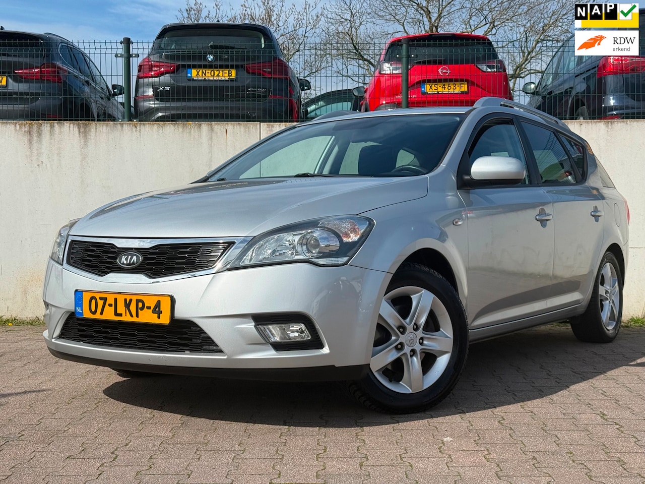Kia Cee'd - 1.4 CVVT X-ecutive/NAVI/AIRCO/CRUISE/129722 K NAP/NETTE AUTO/ - AutoWereld.nl