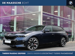 BMW 5-serie Touring - 530e M Sport Automaat / Panoramadak / Trekhaak / Bowers & Wilkins / Adaptief onderstel pro