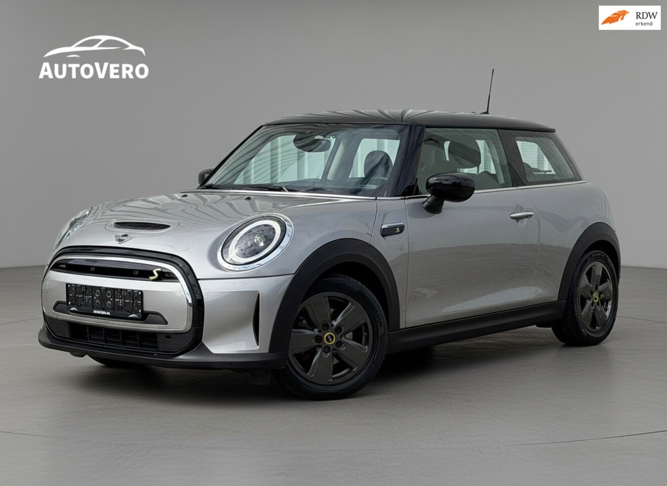 MINI Mini-Electric - Business Edition 33 kWh|SOH 97%|Stoelverwarming|Sfeerverlichting|LED| - AutoWereld.nl