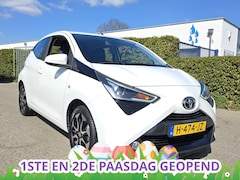 Toyota Aygo - 1.0 VVT-i x-Joy AUT Camera Carplay Apk 12-2027 PAAS Show t/m 1e+2e PaasDag