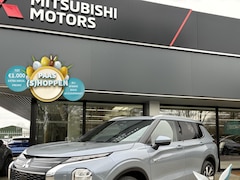 Mitsubishi Outlander - 2.4 PHEV Instyle DEMO ( beschikbaar per 09-2026 ) | Lederen bekleding | Elektrisch verstel