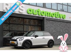 MINI Cooper - 1.5 Camden Plus Edition | NAP | PANO | HUD | H&K | CAMERA | CARPLAY | STOELVERW |