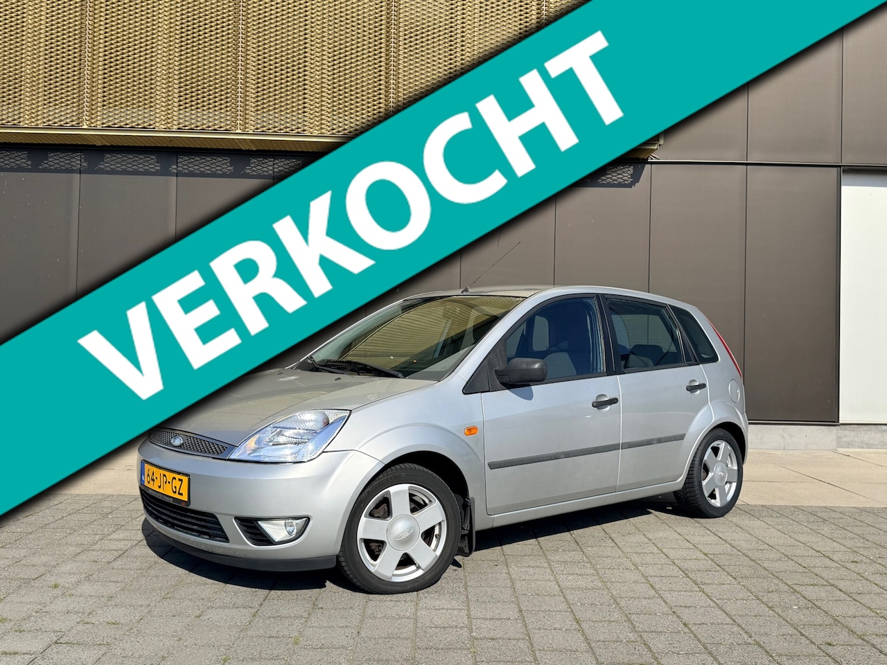 Ford Fiesta - 1.4-16V First Edit | Distri VV | Nwe APK | Airco |Trekh - AutoWereld.nl