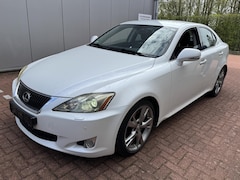 Lexus IS - 250 V6 Facelift Youngtimer Trekhaak Dealer Mark Levinson