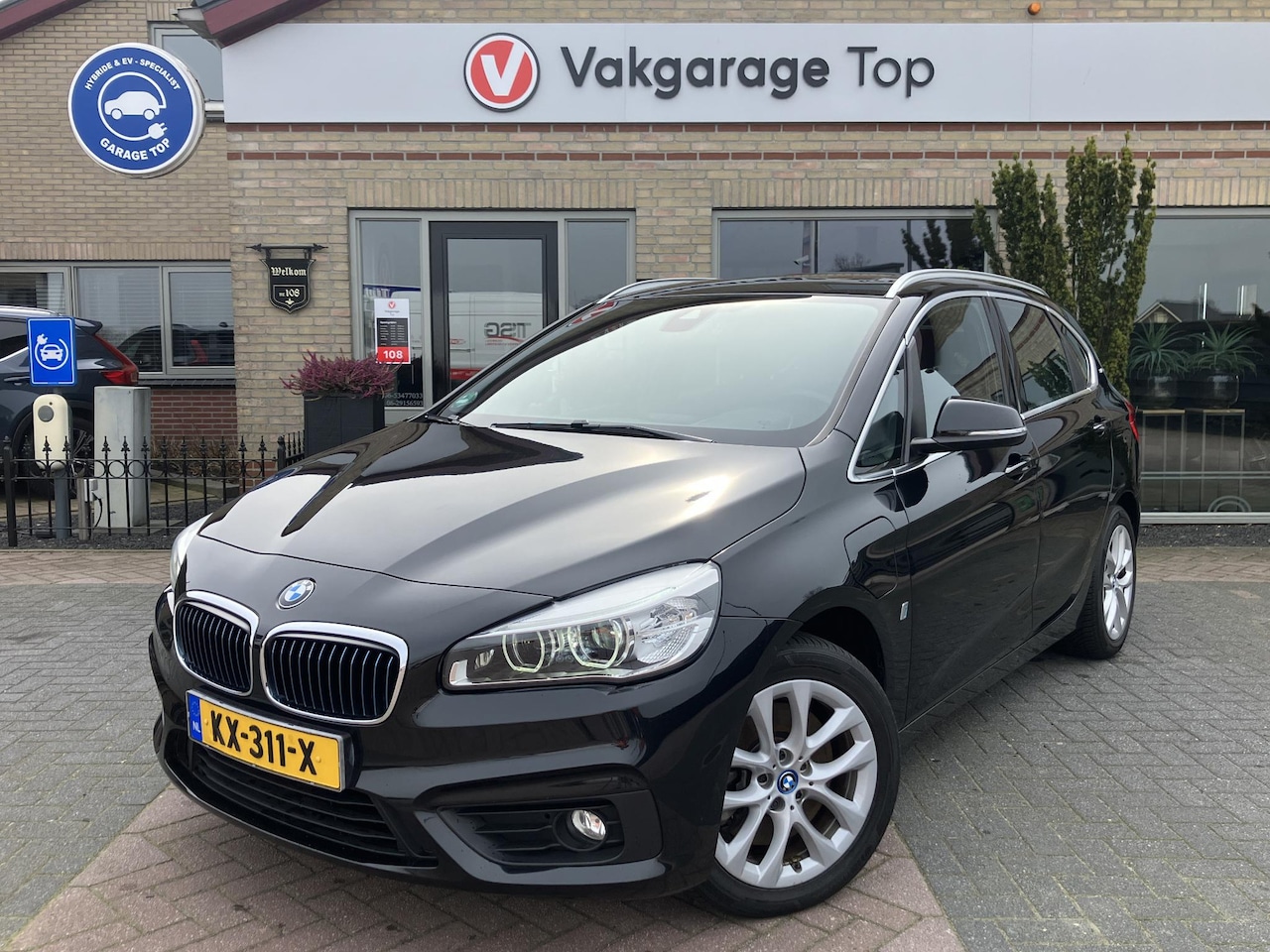 BMW 2-serie Active Tourer - 225xe Executive | Pano | LED | NL auto - AutoWereld.nl