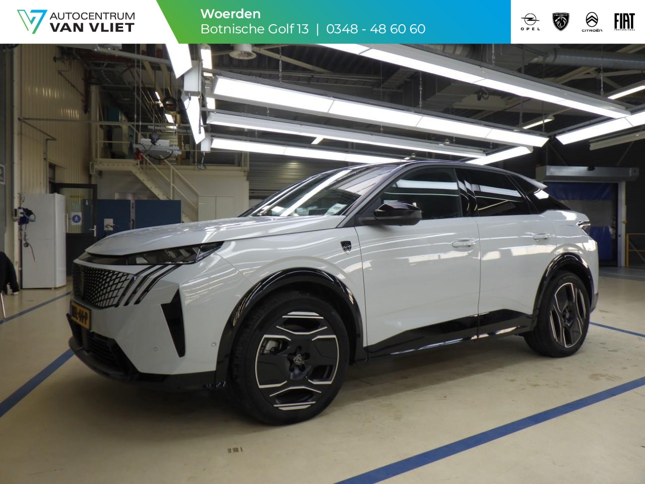 Peugeot e-3008 - GT Avantage 210 73 kWh Panoramadak | Warmtepomp - AutoWereld.nl