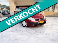 Renault Grand Scénic - 2.0-16V Dynamique /Airco/7x Persons/102000 KM/PDC