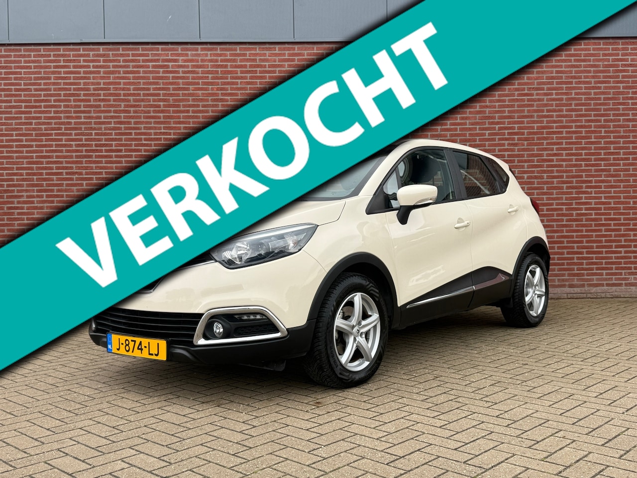 Renault Captur - 1.2 TCe Expression / Automaat / Airco / Cruise / Trekhaak - AutoWereld.nl