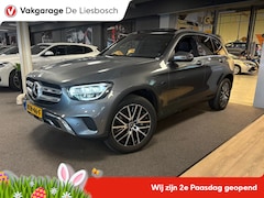 Mercedes-Benz GLC-klasse - 300e 4MATIC Premium Plus / trekhaak / sfeer verlichting / panorama-dak / virtual