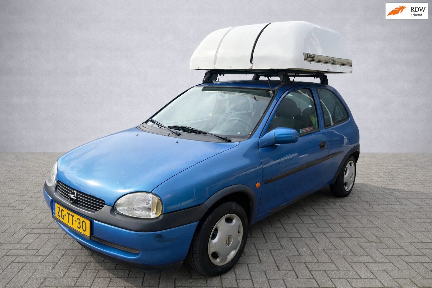 Opel Corsa - 1.2i-16V 1e EIG!! Aut. Rolstoellift. Handgas Rem-handbediend - AutoWereld.nl