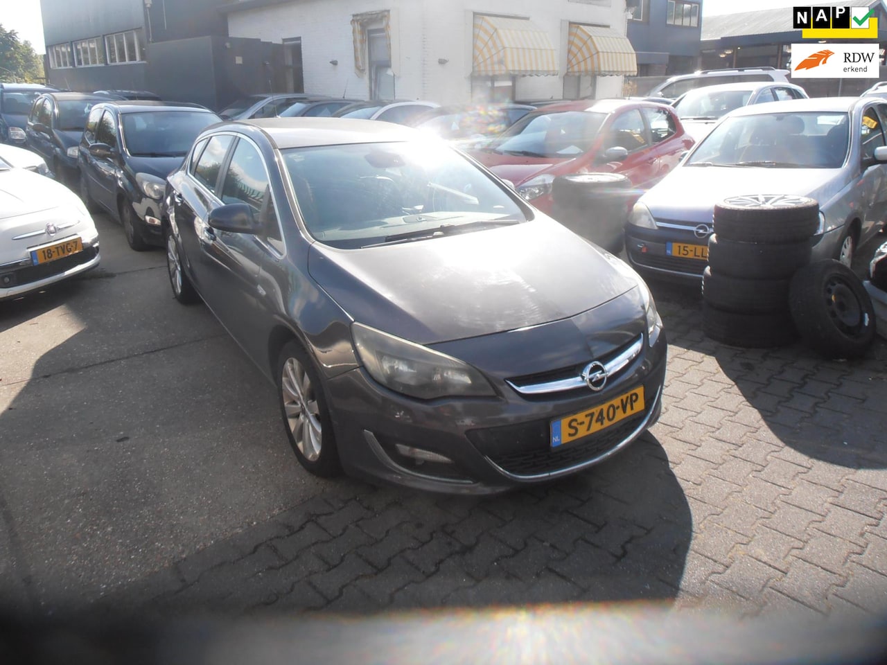 Opel Astra - 1.4 Turbo LPG Cosmo airco 5 drs lpg g3 nw apk - AutoWereld.nl
