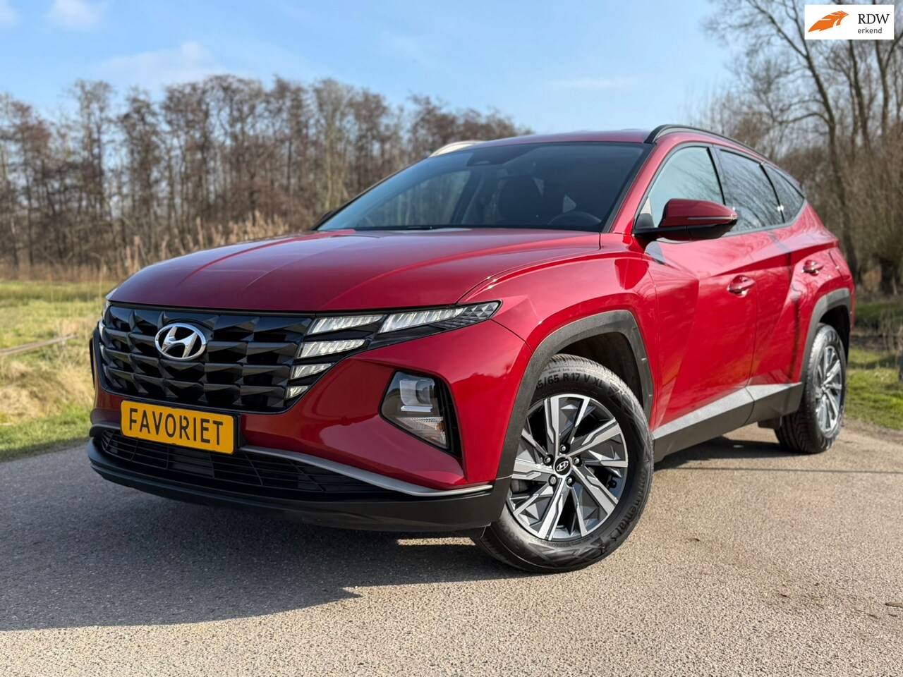 Hyundai Tucson - 1.6 T-GDI HEV Comfort Smart Automaat / Camera / Apple CarPlay-Android Auto / Navi / Clima - AutoWereld.nl