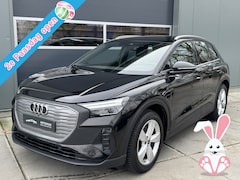 Audi Q4 e-tron - 35 Edition 55 kWh Stoelverwarming Navigatie 19" LMV Trekhaak Elektrische klep Sound SOH 91