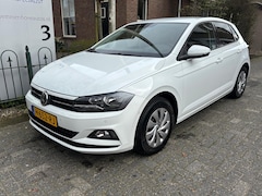 Volkswagen Polo - 1.0 TSI Comfortline Business