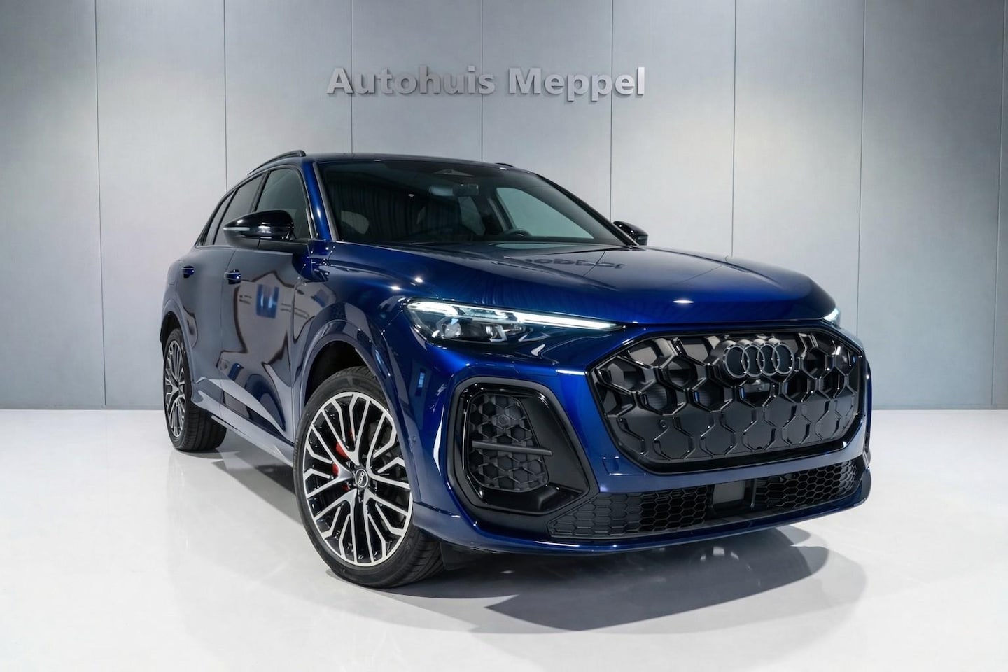 Audi Q5 - Quattro *Nieuw!!* S-Line| Matrix | Trekhaak | Pano | 5 jaar garantie - AutoWereld.nl