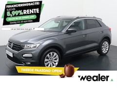 Volkswagen T-Roc - 1.0 TSI Style | 110 PK | Adaptive cruise control | Parkeersensoren | Apple Carplay/Android