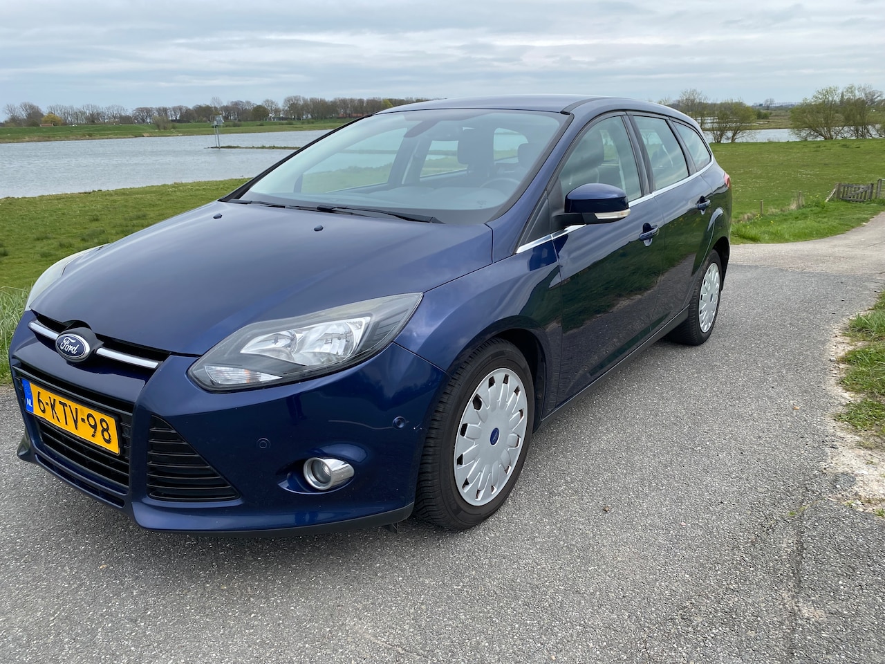 Ford Focus Wagon - 1.6 TDCI ECOnetic Lease Titanium Turbo - AutoWereld.nl