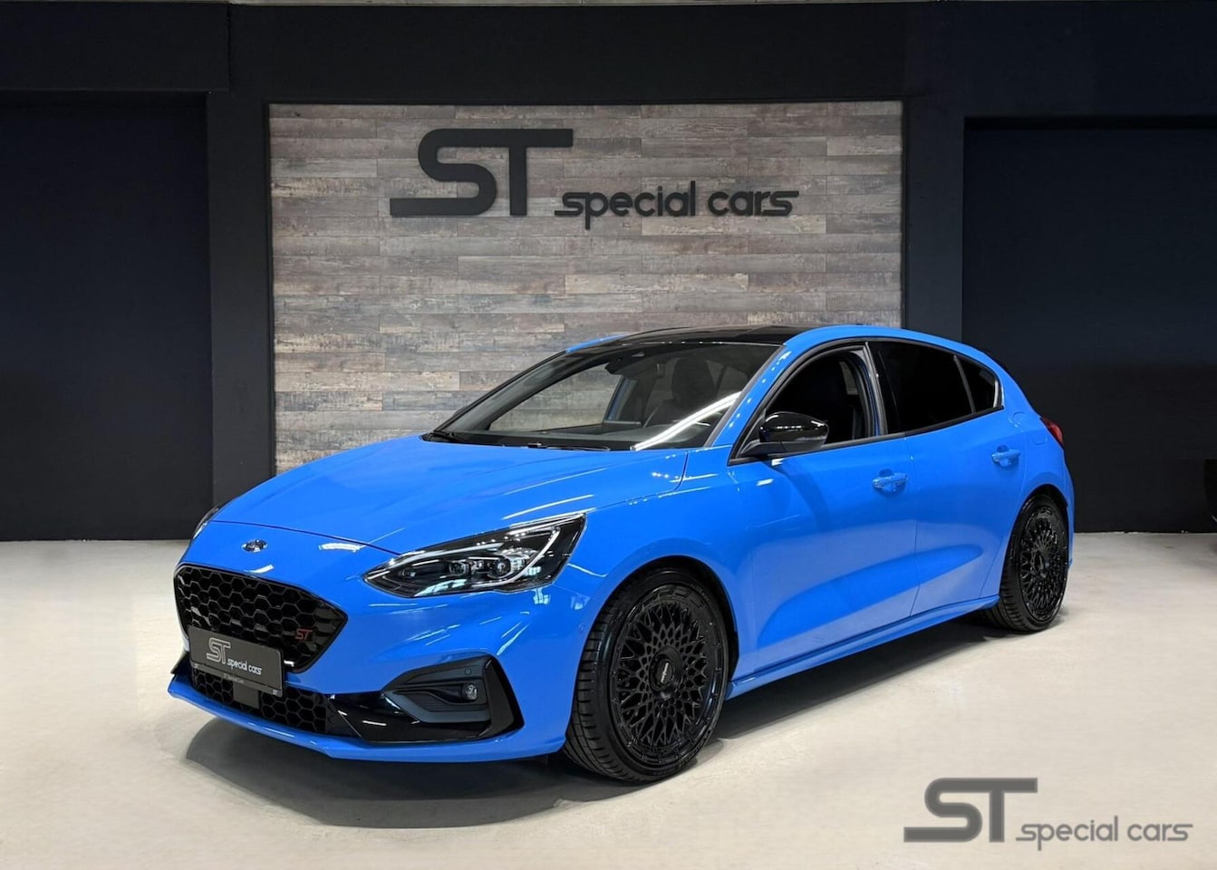 Ford Focus - 2.3 EcoBoost ST-X Edition|Rotiform|Dealer ond. - AutoWereld.nl