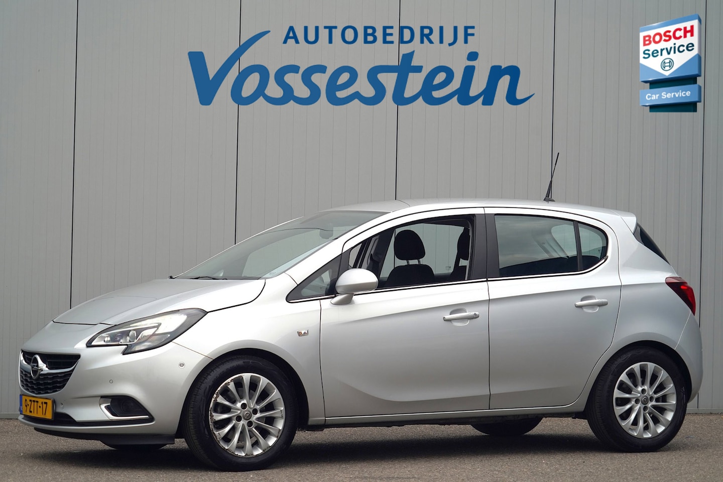 Opel Corsa - 1.0 Turbo Cosmo / NL-Auto / Climate / Cruise / Camera / Trekhaak / 5-Deurs - AutoWereld.nl