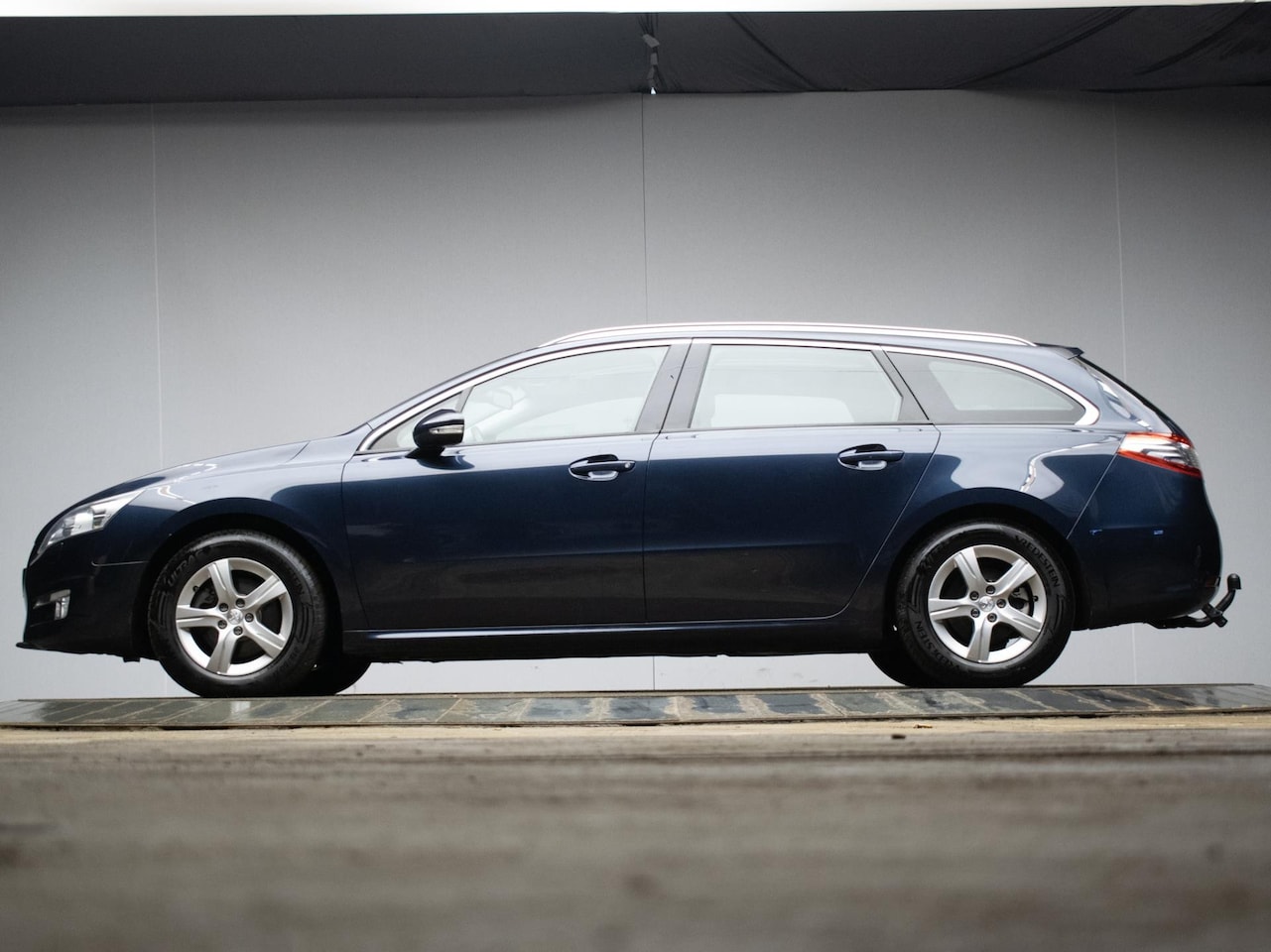 Peugeot 508 SW - 1.6 THP Active Sport (PANORAMADAK,HEAD UP DISPLAY,NAVI,CLIMATE,CRUISE,PDC,TREKHAAK,SPORTST - AutoWereld.nl