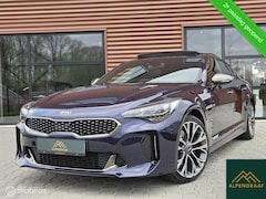 Kia Stinger - 2.0 T-GDI GT-Line Pano Acc Carplay Stuurwielverwarming Stoelkoeling Harman Kardon