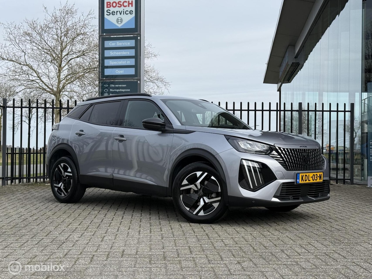 Peugeot 2008 - 1.2 PureTech Allure | Led | Leer | Groot scherm - AutoWereld.nl