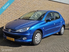 Peugeot 206 - 1.4 Forever | NAP | APK | Airco |NIEUWE BANDEN |