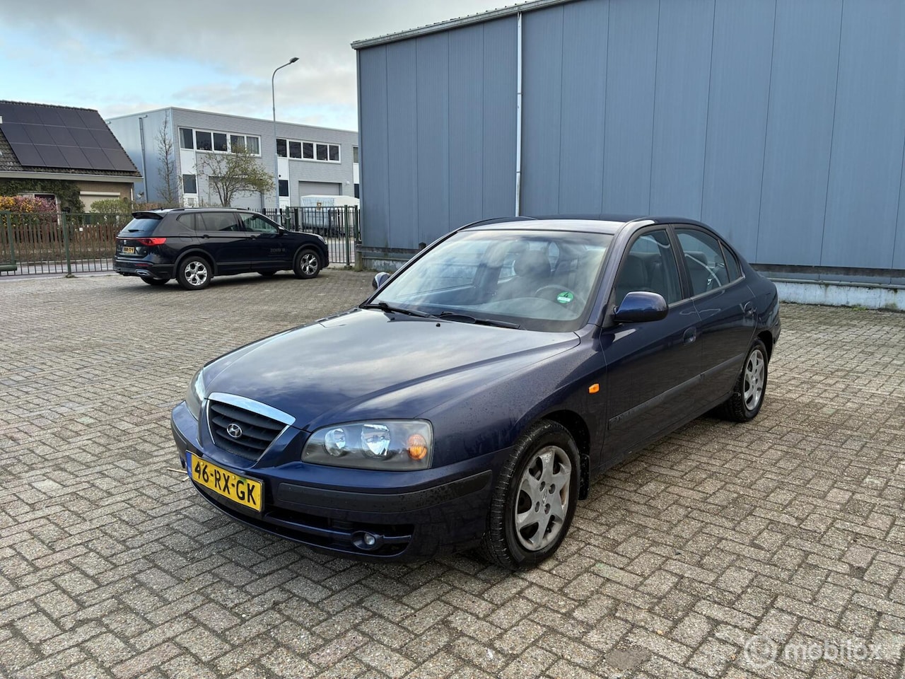 Hyundai Elantra - 1.6i-16V Dynamic Airco Trekhaak ! - AutoWereld.nl