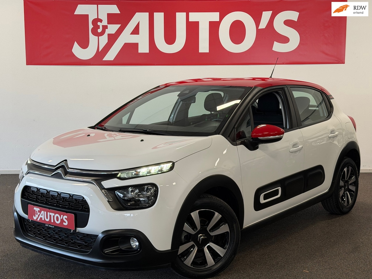 Citroën C3 - 1.2 PureTech Shine| NAVIGATIE|ECC AIRCO|CRUISE|ELEC PAKKET - AutoWereld.nl