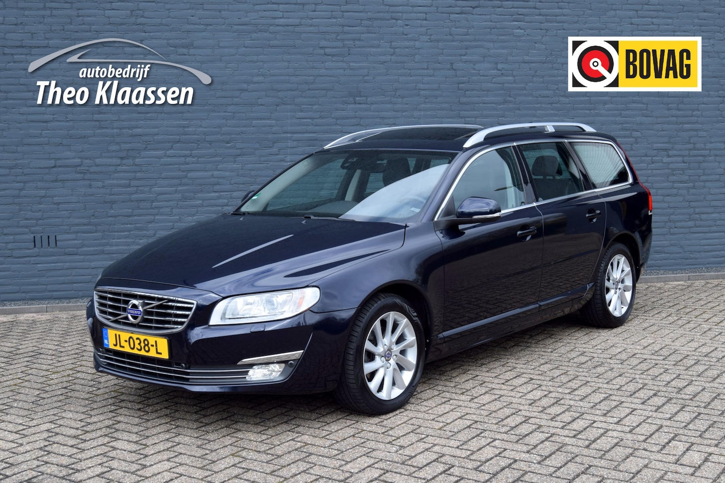 Volvo V70 - 2.0 T4 Polar+ Leer Memory Trekhaak Schuifdak Standkachel - AutoWereld.nl