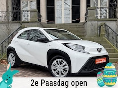 Toyota Aygo X - 1.0 VVT-i MT Premium CarPlay Camera Cruise/Adaptief Stop&Go Airco Nw Model