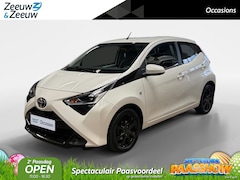 Toyota Aygo - 1.0 VVT-i x-play Airco | Camera | Apple Carplay/Android Auto | Dealer onderhouden | Bovag