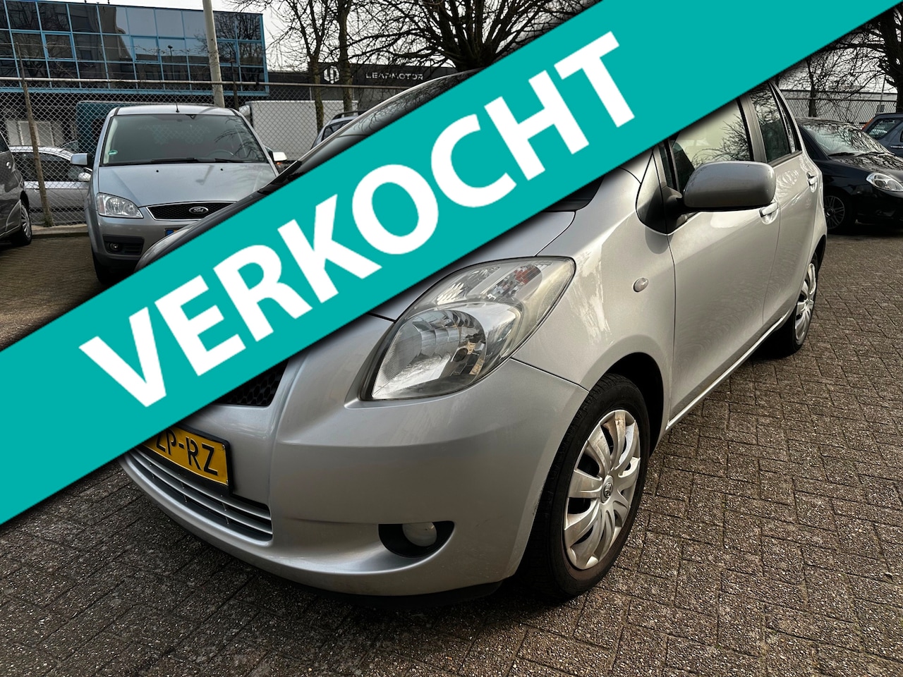 Toyota Yaris - 1.3 VVTi Sol MMT 1.3 VVTi Sol MMT, automaat, nap - AutoWereld.nl