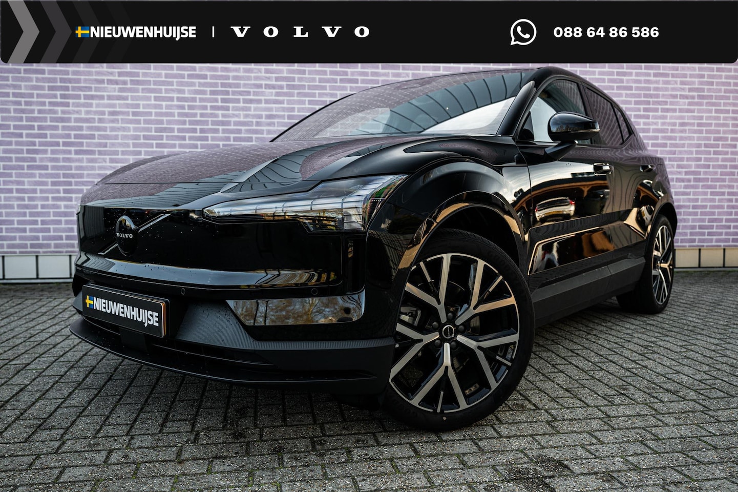 Volvo EX30 - Single Motor Extended Range Plus Black Edtion | 20" Velgen | Stoel Stuur Verwarming | Elek - AutoWereld.nl