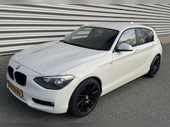 BMW 1-serie - 116i Business 191D KM Navi