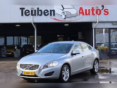 Volvo S60 - 1.6 T4 Momentum Navigatie, Airco, Cruise control, Elektrische ramen, Lichtmetalen wielen
