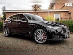 Maserati Levante - 3.0 V6 S TwinTurbo AWD GranSport 430 PK Leder Luchtvering 21''