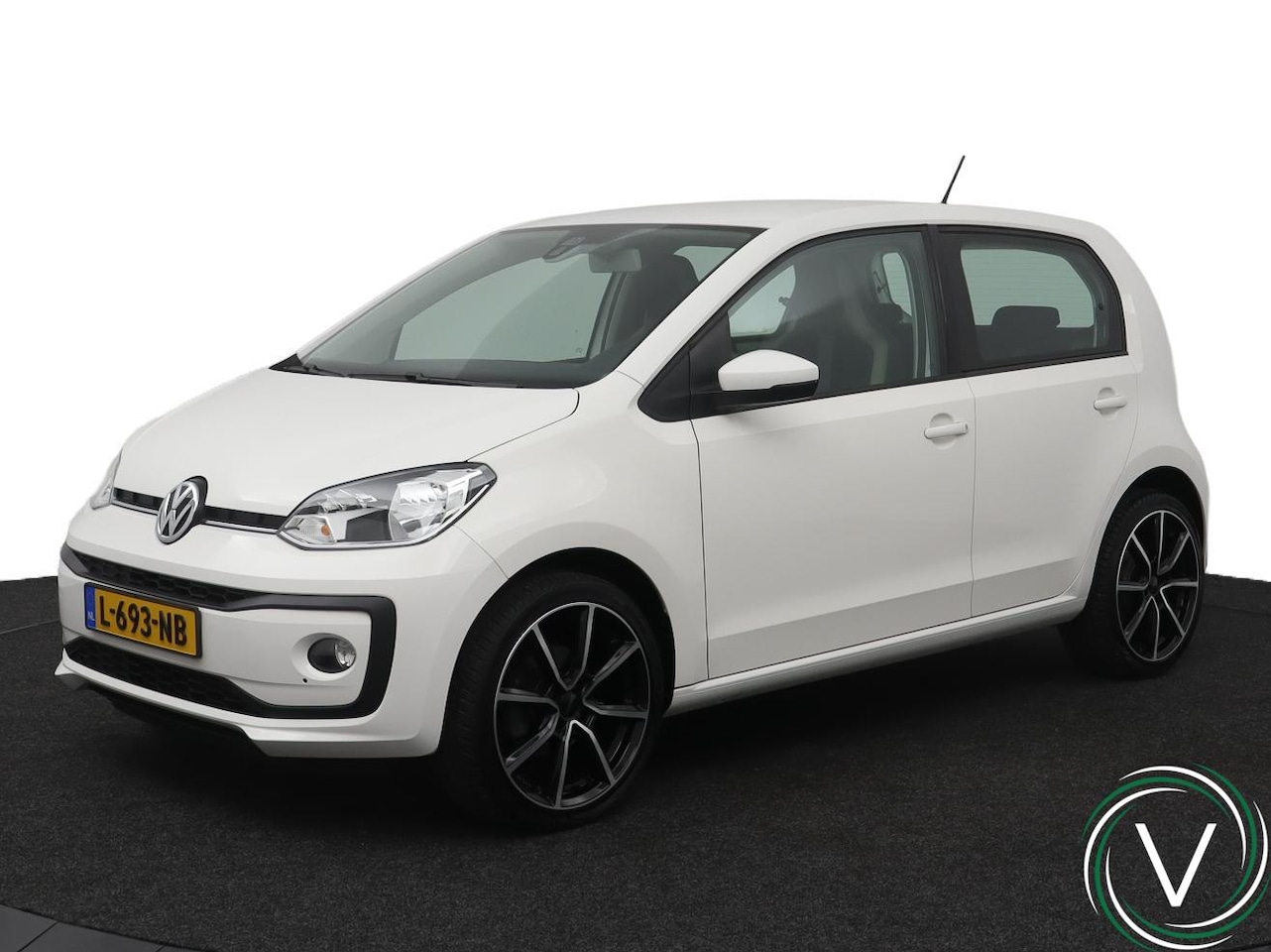 Volkswagen Up! - 1.0 BMT high up!|Camera|Climate|Cruise|Stoelverw|ParkSensoren - AutoWereld.nl