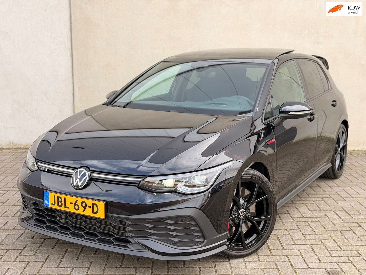 Volkswagen Golf - 2.0 TSI GTI Clubsport Pano IQ HUD H/K Leder/alca 19'' - AutoWereld.nl